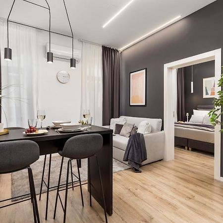 Saint Vitus Apartments With Balcony Рийека Екстериор снимка