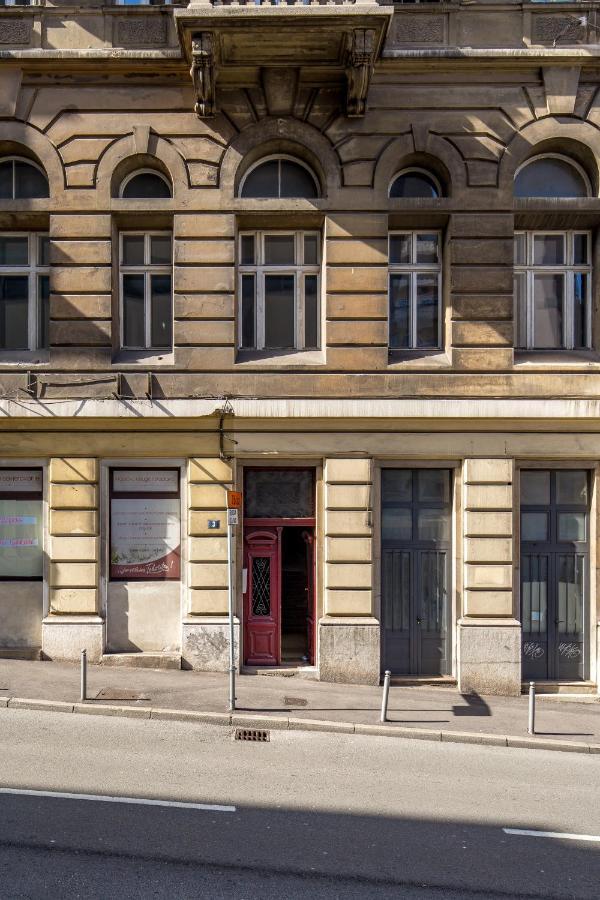 Saint Vitus Apartments With Balcony Рийека Екстериор снимка