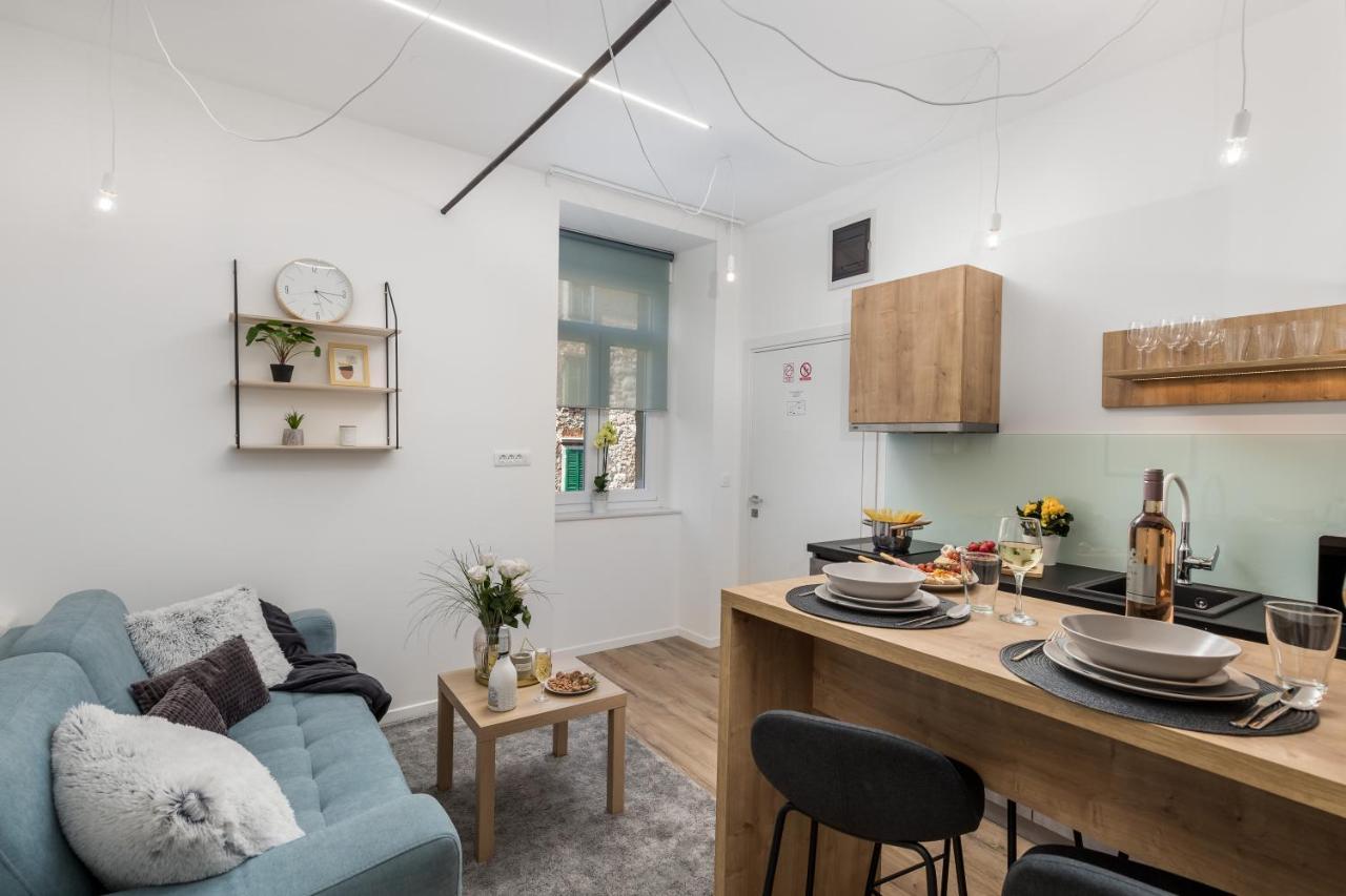 Saint Vitus Apartments With Balcony Рийека Екстериор снимка