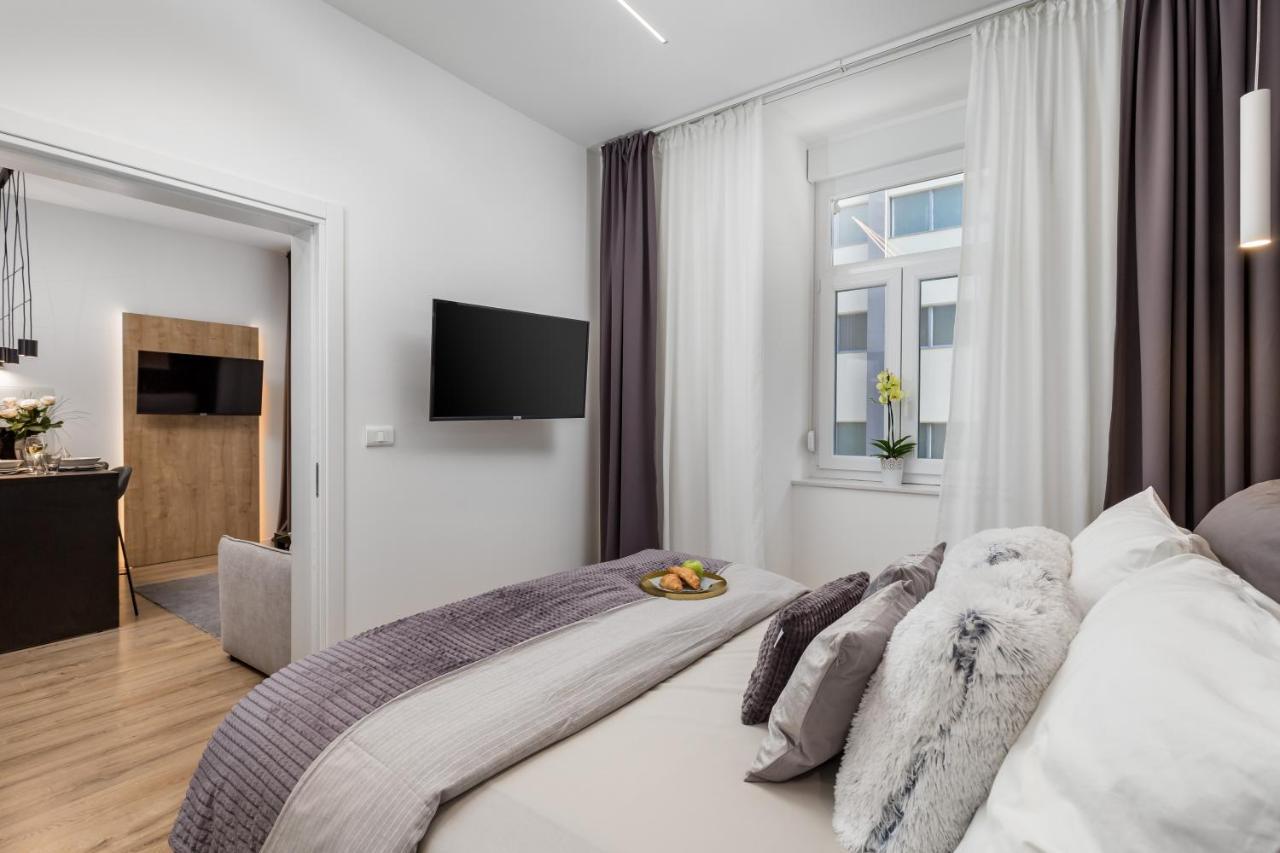Saint Vitus Apartments With Balcony Рийека Екстериор снимка
