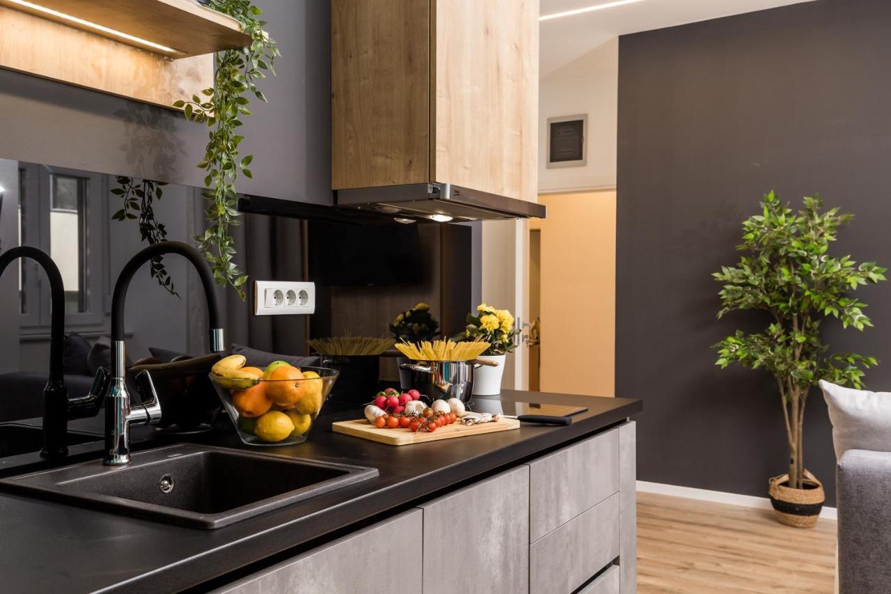 Saint Vitus Apartments With Balcony Рийека Екстериор снимка