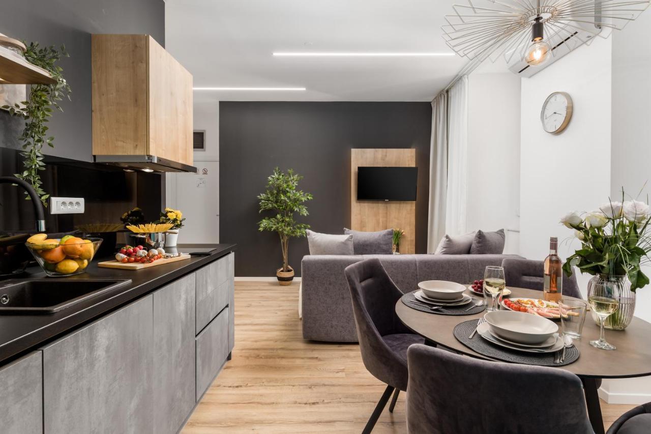Saint Vitus Apartments With Balcony Рийека Екстериор снимка